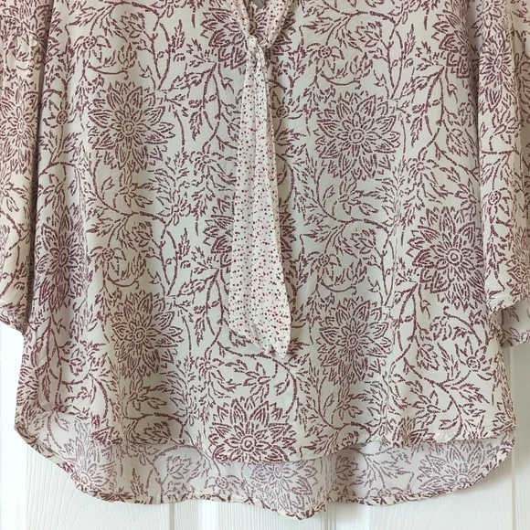 Warm NY Floral Printed Silk Tied V-neck Quarter Bell Sleeve Blouse Cream Medium